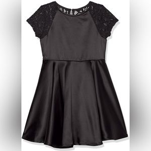 Calvin Klein Girls' Sleeveless Party Dress Size 5 in Black